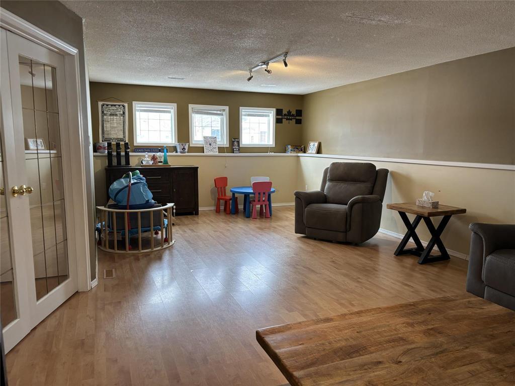 350 1st Street Se, Minnedosa, Manitoba  R0J 1E0 - Photo 18 - 202605593
