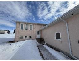 <div class="price">$449,900</div> 350 1st Street Se, Minnedosa<br><div style="margin-bottom:8px;"><small>Gill & Schmall Agencies</small></div><div class='bed_bath'>5 Bed | 3 Bath</div>