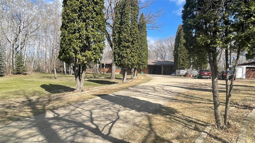 83045 Pth 16 Highway, Neepawa, Manitoba  R0J 1H0 - Photo 2 - 202609330