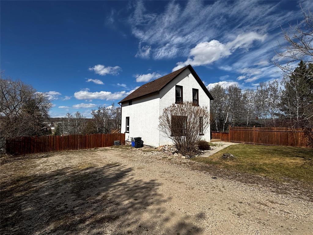 213 4th Avenue Sw, Minnedosa, Manitoba  R0J 1E0 - Photo 0 - 202609923