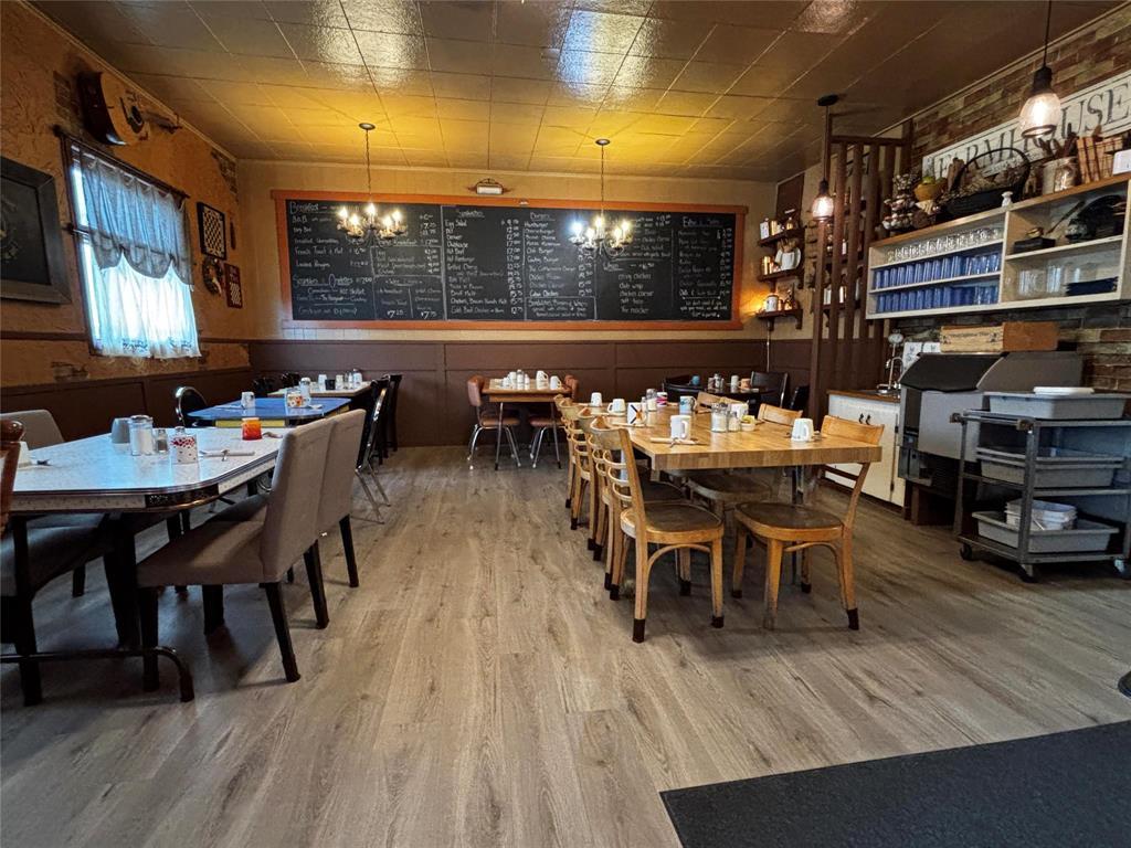 121 Main Street S, Minnedosa, Manitoba  R0J 1E0 - Photo 3 - 202610656