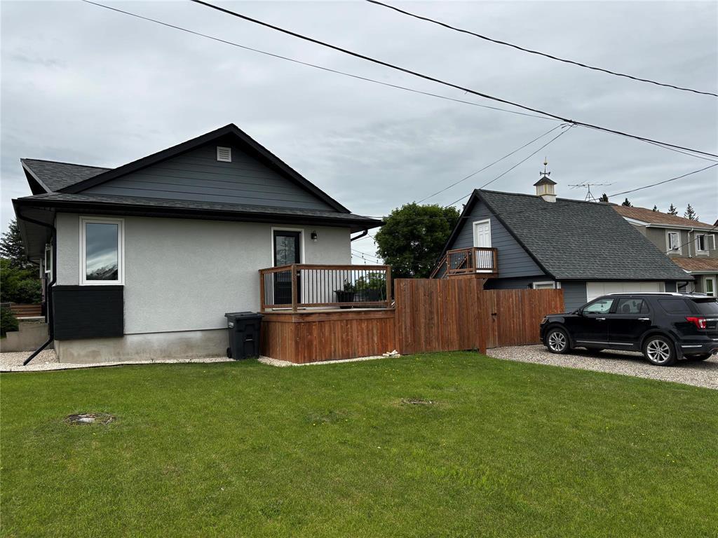 180 4th Avenue Nw, Minnedosa, Manitoba  R0J 1E0 - Photo 1 - 202614606