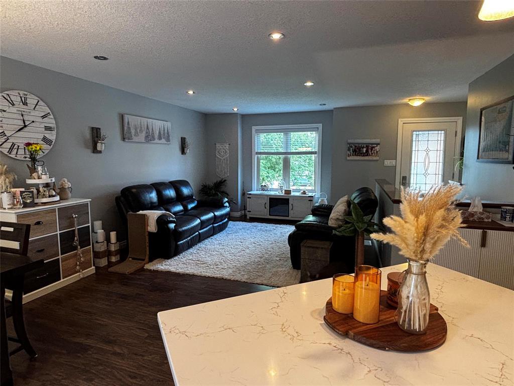 214 5th Street Nw, Minnedosa, Manitoba  R0J 1E0 - Photo 6 - 202615384