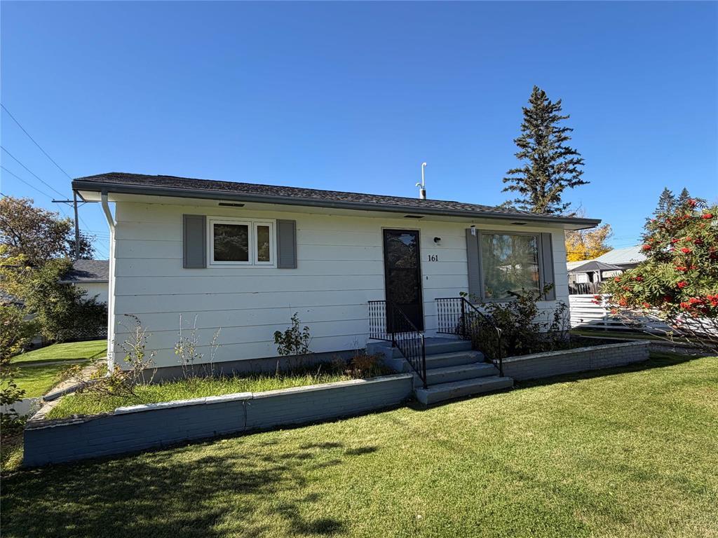 161 2nd Street NE, Minnedosa, Manitoba  R0J 1E0 - Photo 13 - 202625016