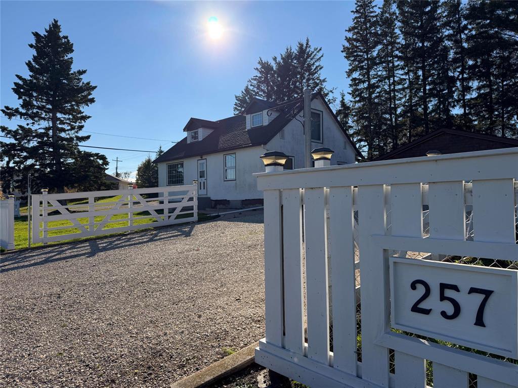 257 2nd Street SW, Minnedosa, Manitoba  R0J 1E0 - Photo 1 - 202622597