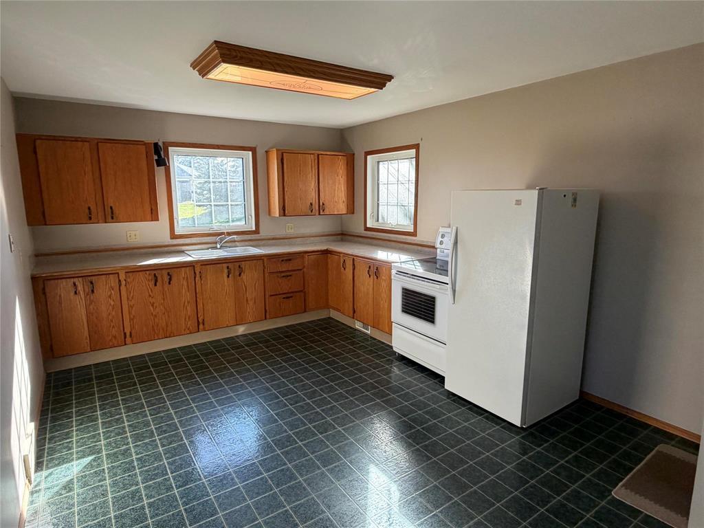 257 2nd Street SW, Minnedosa, Manitoba  R0J 1E0 - Photo 2 - 202622597